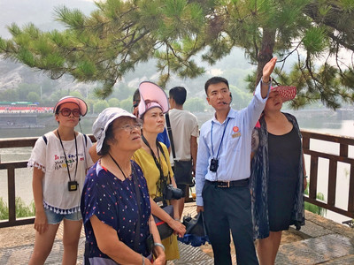 龍門風物迎客心，優質服務展溫情——記龍門景區管理與服務的正能量實踐