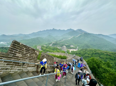 端午首日八達嶺再現“水墨丹青”奇景，園區多措并舉保障游客體驗